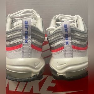 Women’s Size 10 Nike Air Max 97 ESS